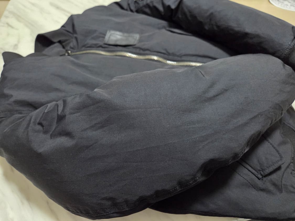 아크네스튜디오 다운 항공점퍼 상품이미지3