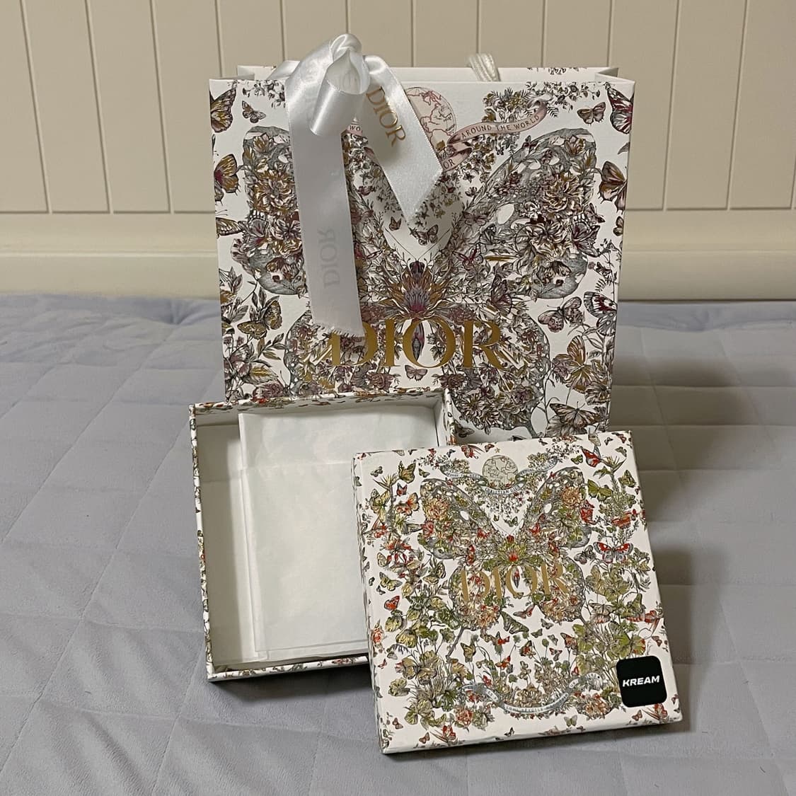 디올 클레어디룬 cd 목걸이 풀박스 (정품 보증서 포함) 상품이미지10