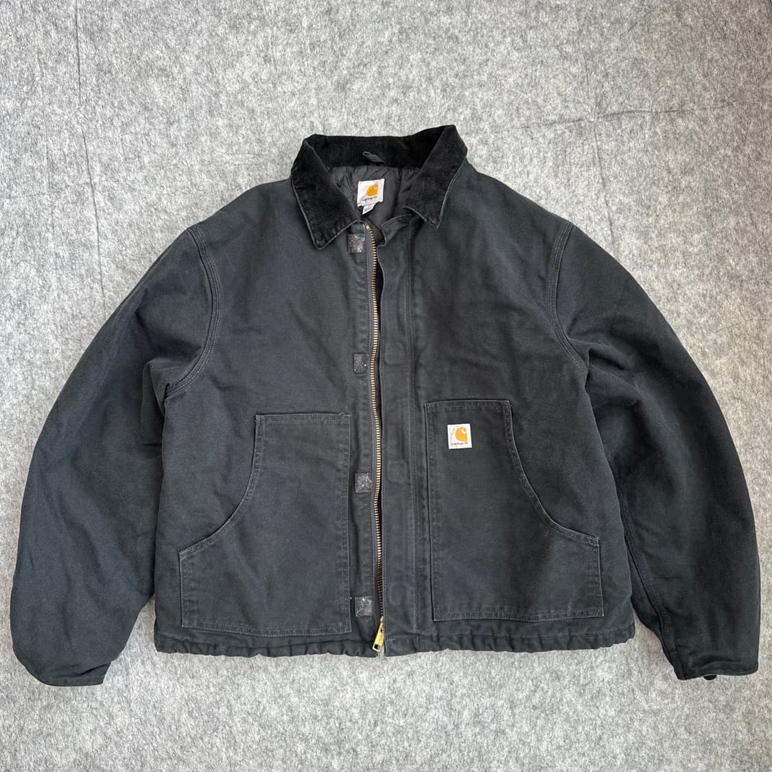 XL 칼하트 J002 블랙 자켓 상품이미지1