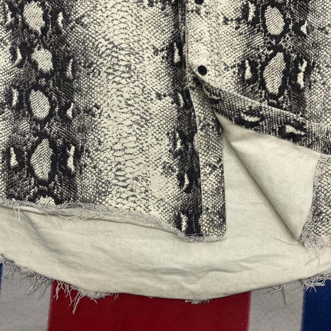 빈티지 패턴 셔츠 실측 L - XL  상품이미지4