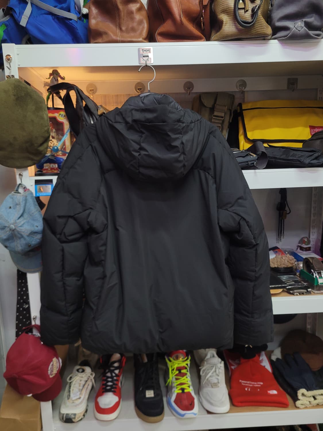 유니클로 블랙 후드 오리털 패딩 점퍼 상품이미지2