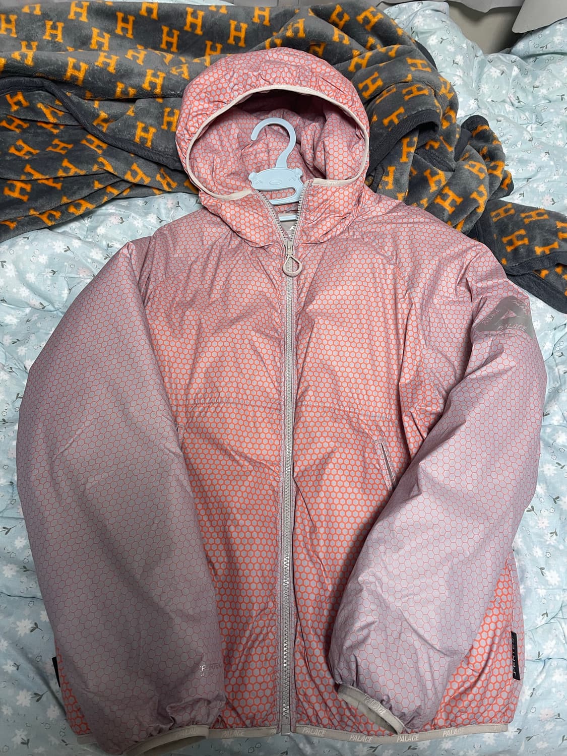 팔라스 헥사곤 패딩 상품이미지1