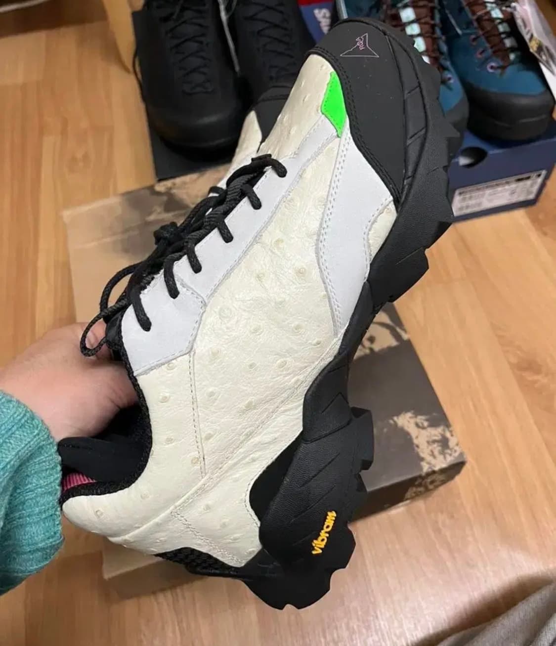 21FW ROA(로아)LHAKPA 270사이즈 상품이미지9