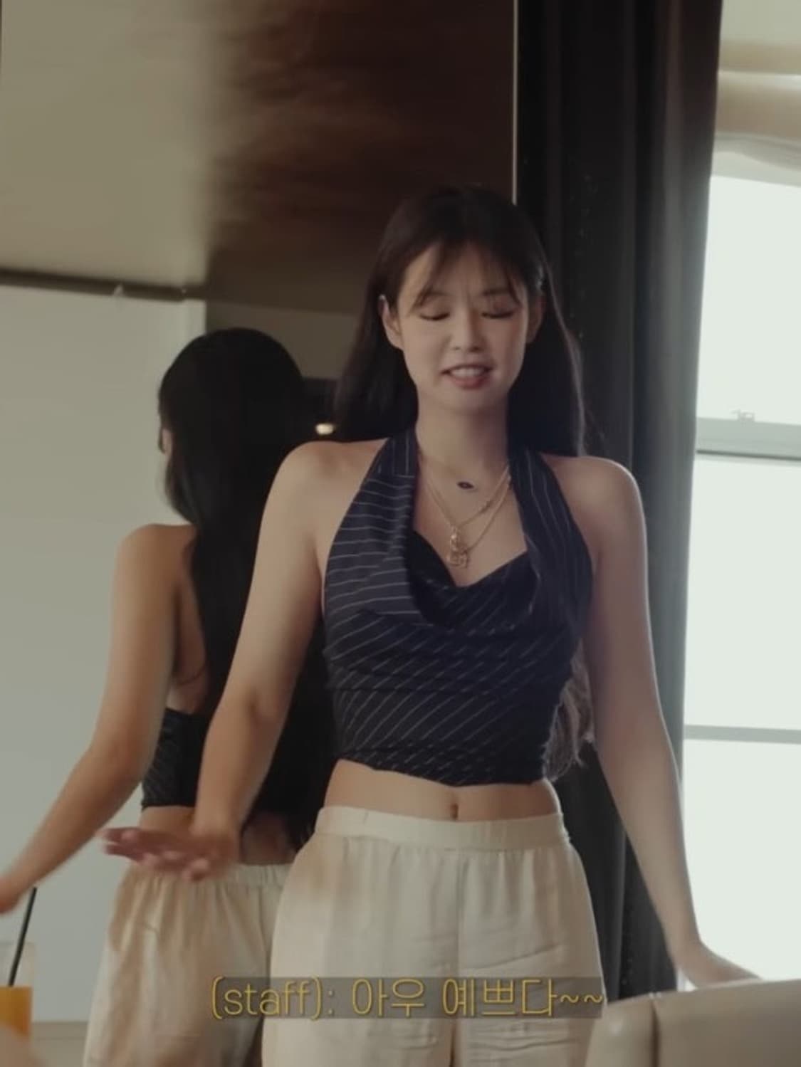 [낫유어로즈] 드레이핑 홀터 탑 (네이비) 상품이미지2