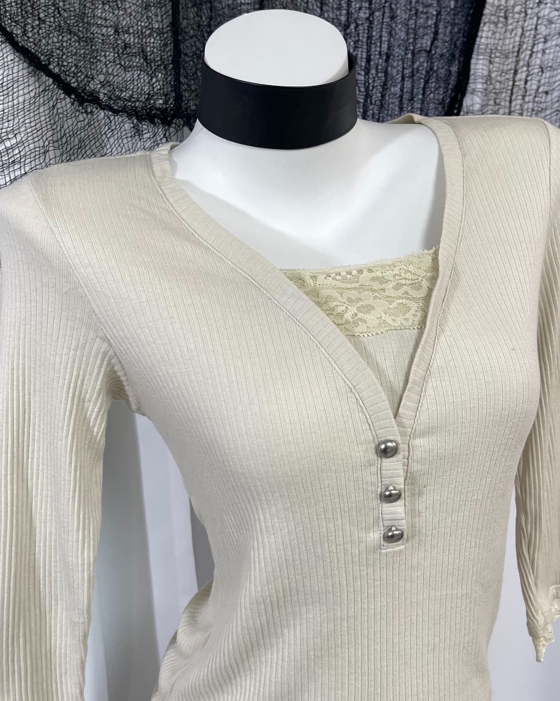 beige lace t-shirt 상품이미지2