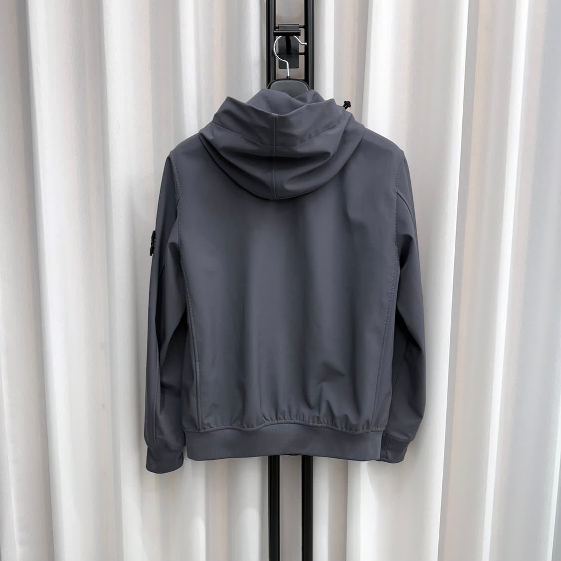 [M] 스톤아일랜드 소프트쉘 바람막이 그레이 상품이미지2