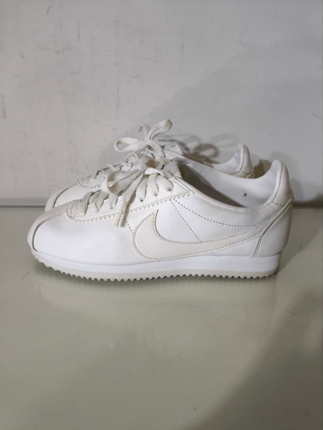 235mm 나이키 코르테즈 레더 스니커즈 상품이미지1