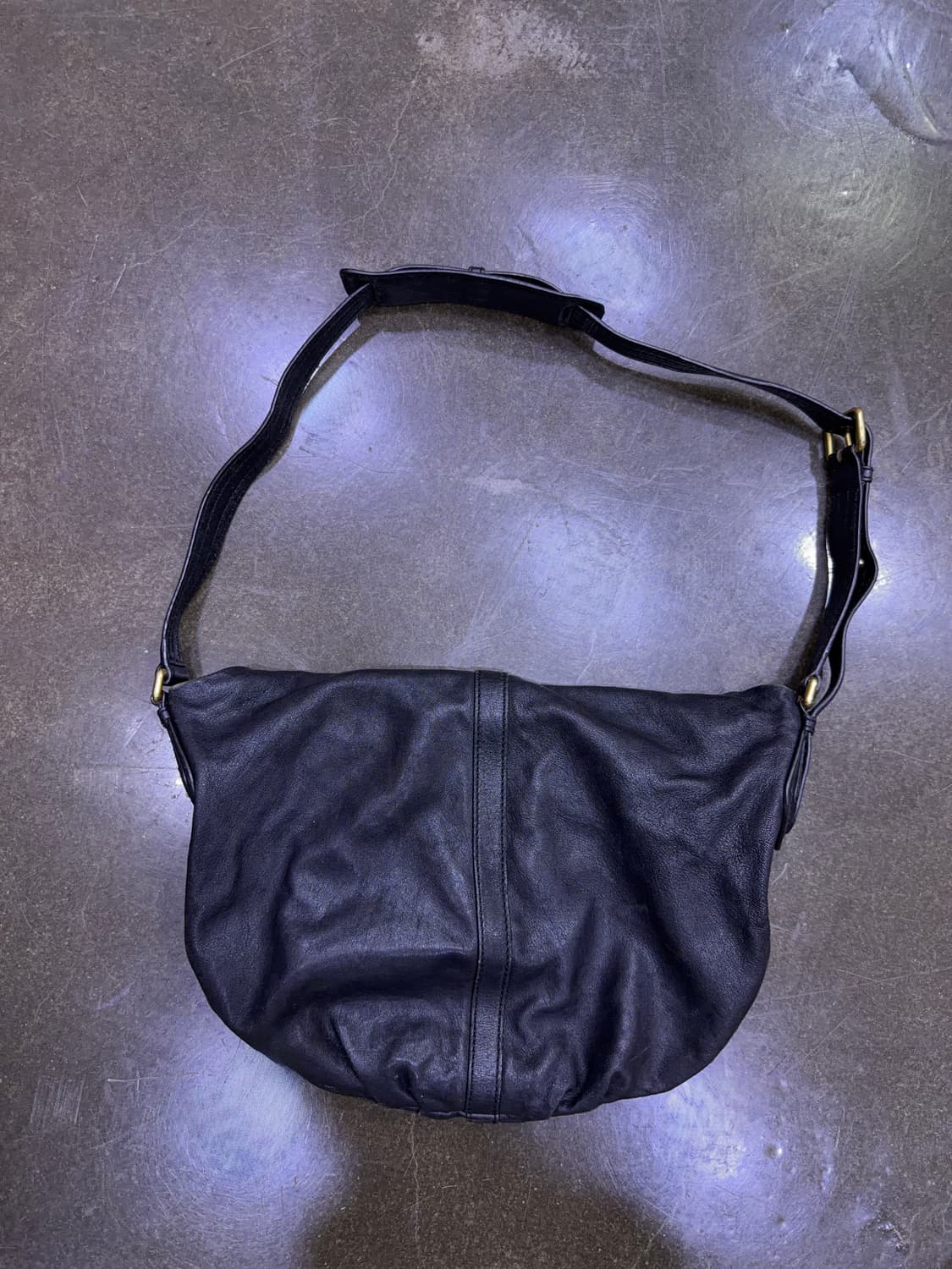 마크 바이 마크제이콥스 펄스 크로스백 레더 블랙 골드 가방 상품이미지2