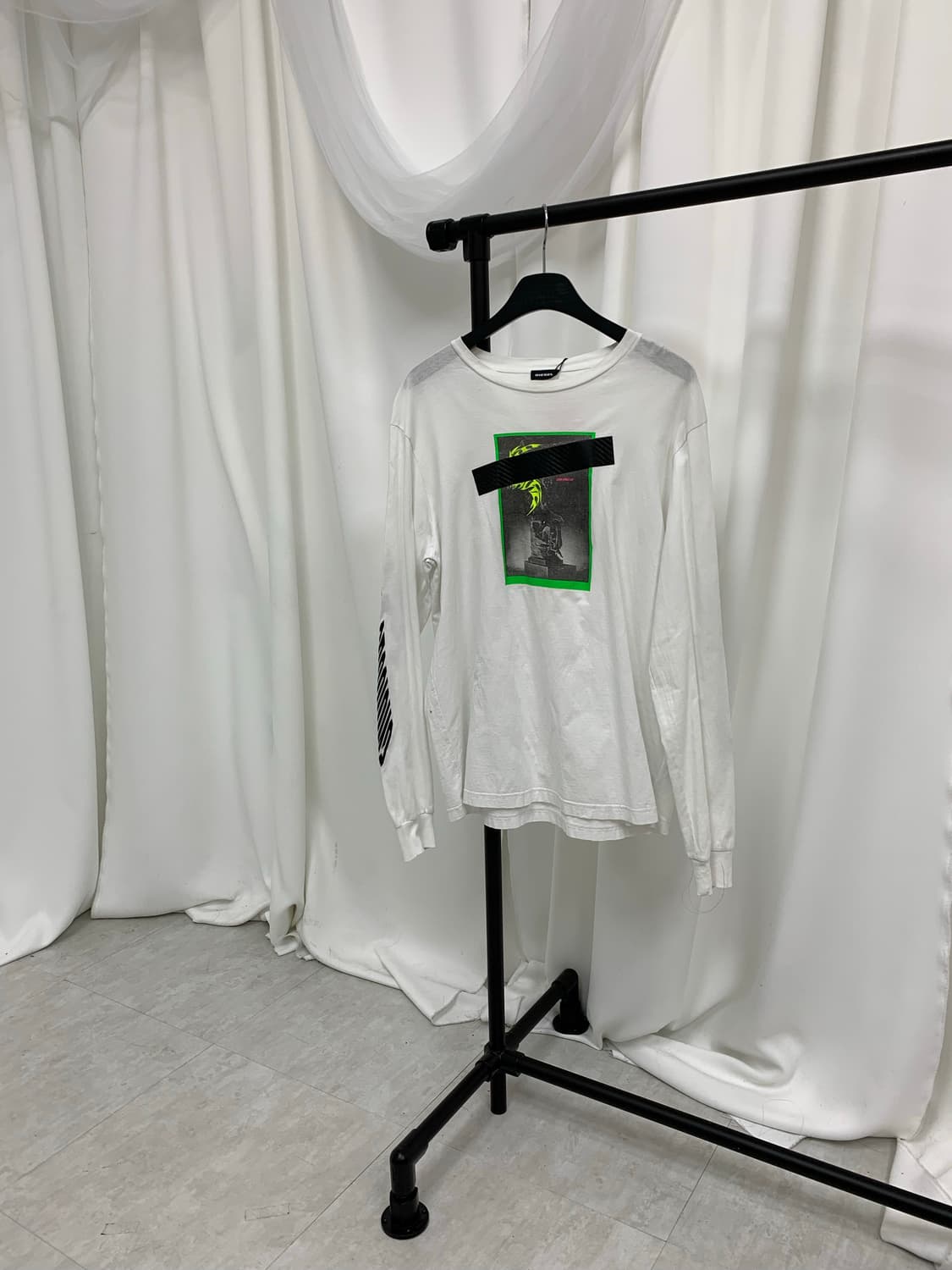 디젤 프린팅 긴팔 상품이미지1