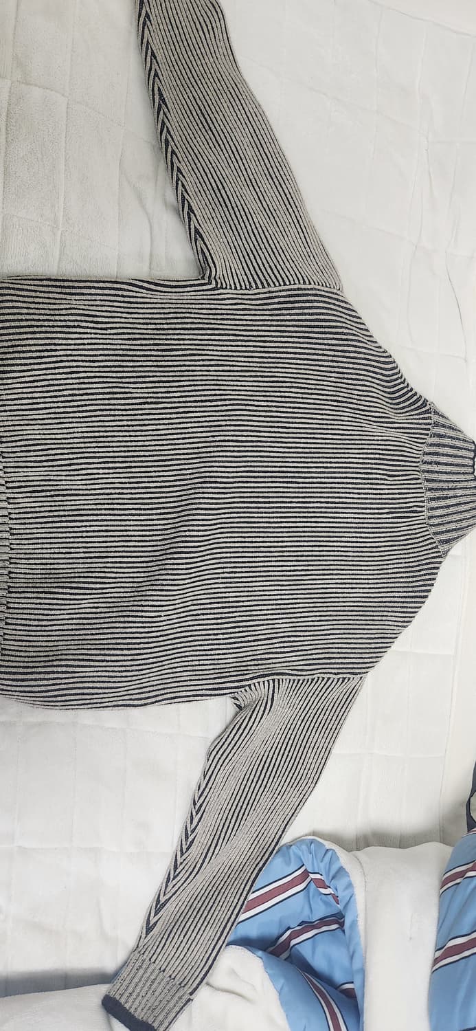 비전스트릿웨어 스트라이프 넥가디건 상품이미지2