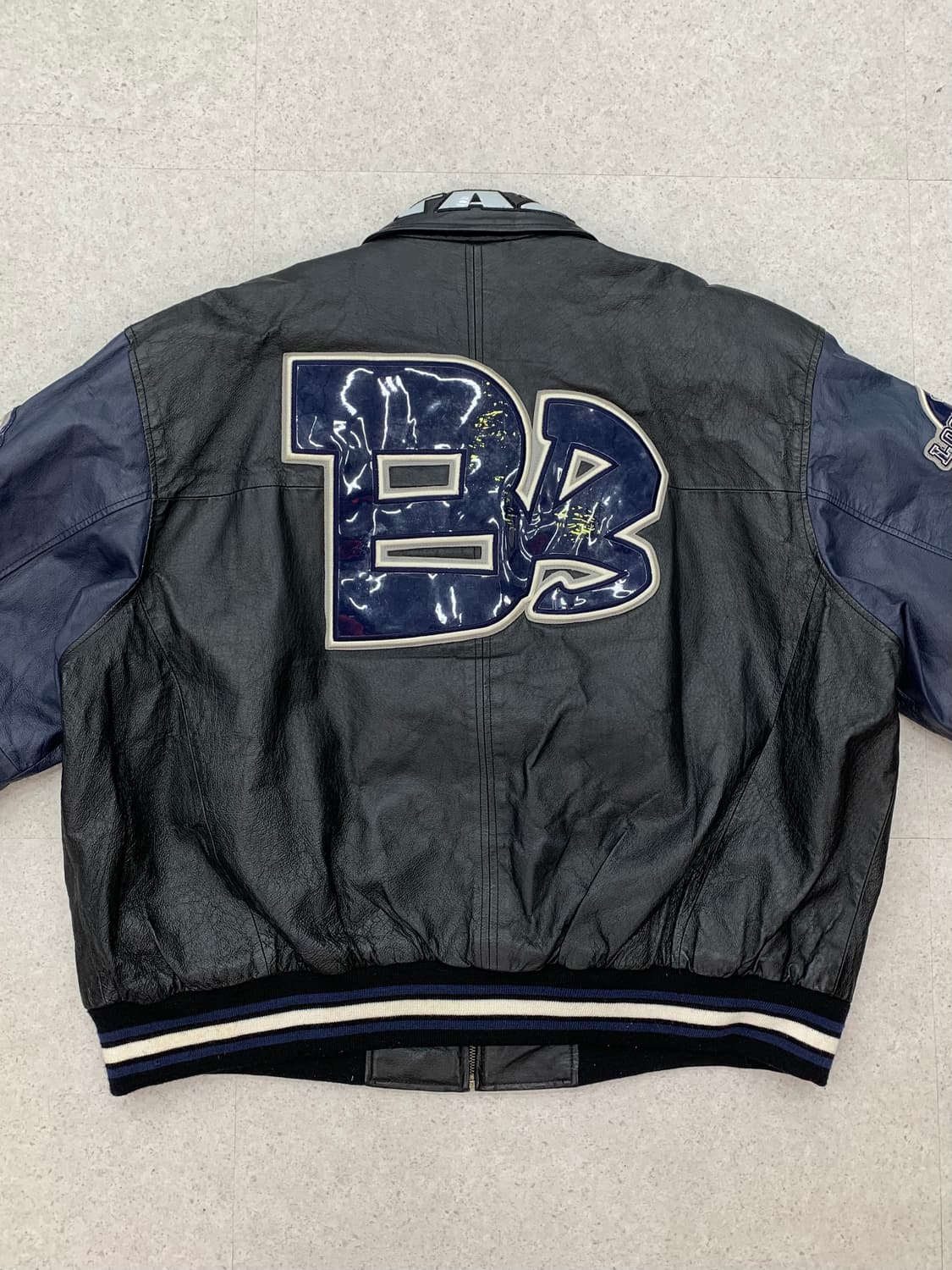 Looneytunes 루니툰즈 벅스버니 가죽자켓 상품이미지7