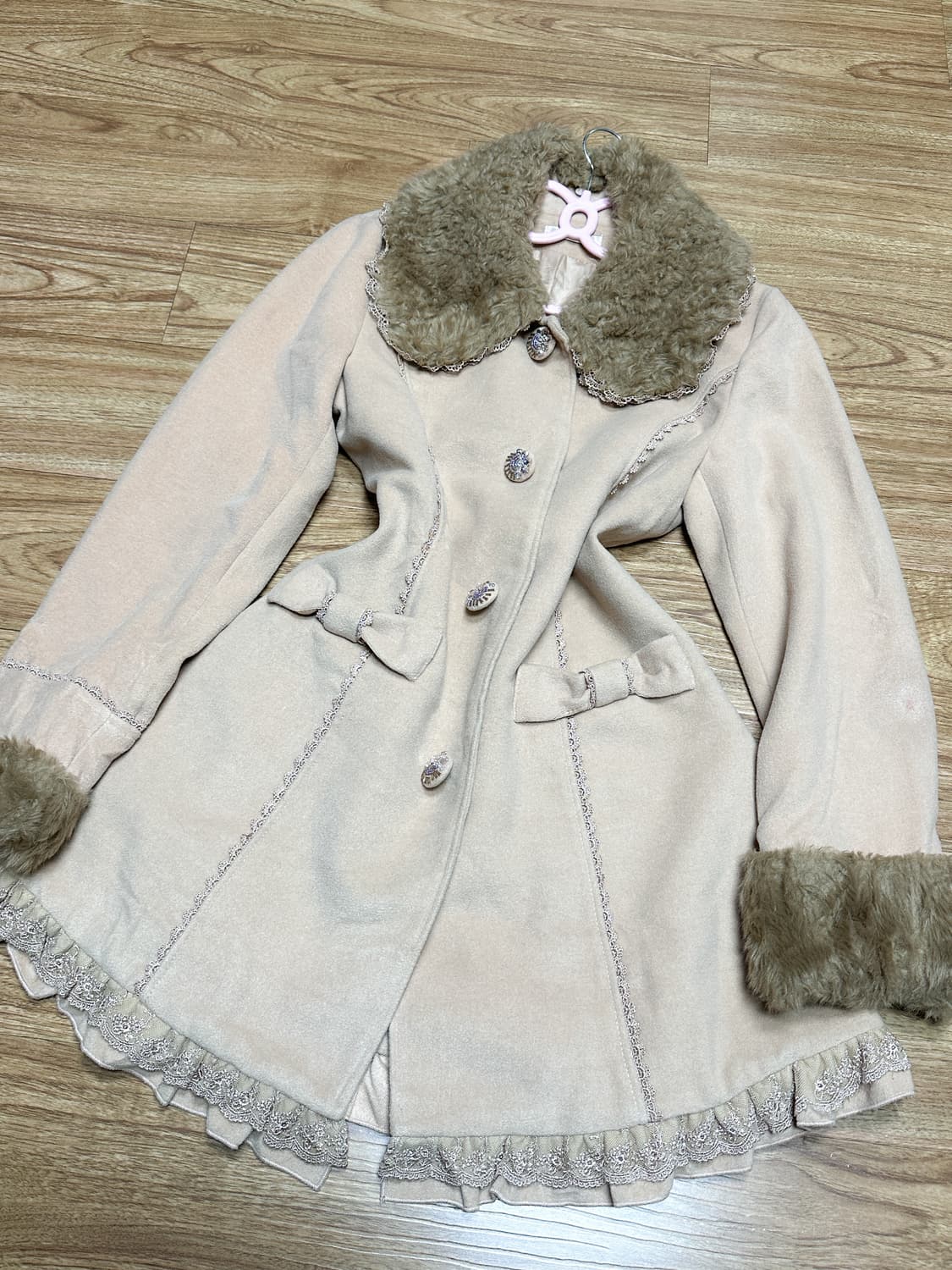 빈티지 엑시즈팜 퍼 리본 레이스 코트 히메갸루 로걀 라떼 공겜여주 짜잔씨 상품이미지1