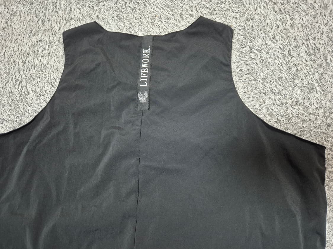 라이프워크 슬리브리스 5부 점프수트 Free

블랙컬러
사이즈: Free 상품이미지7