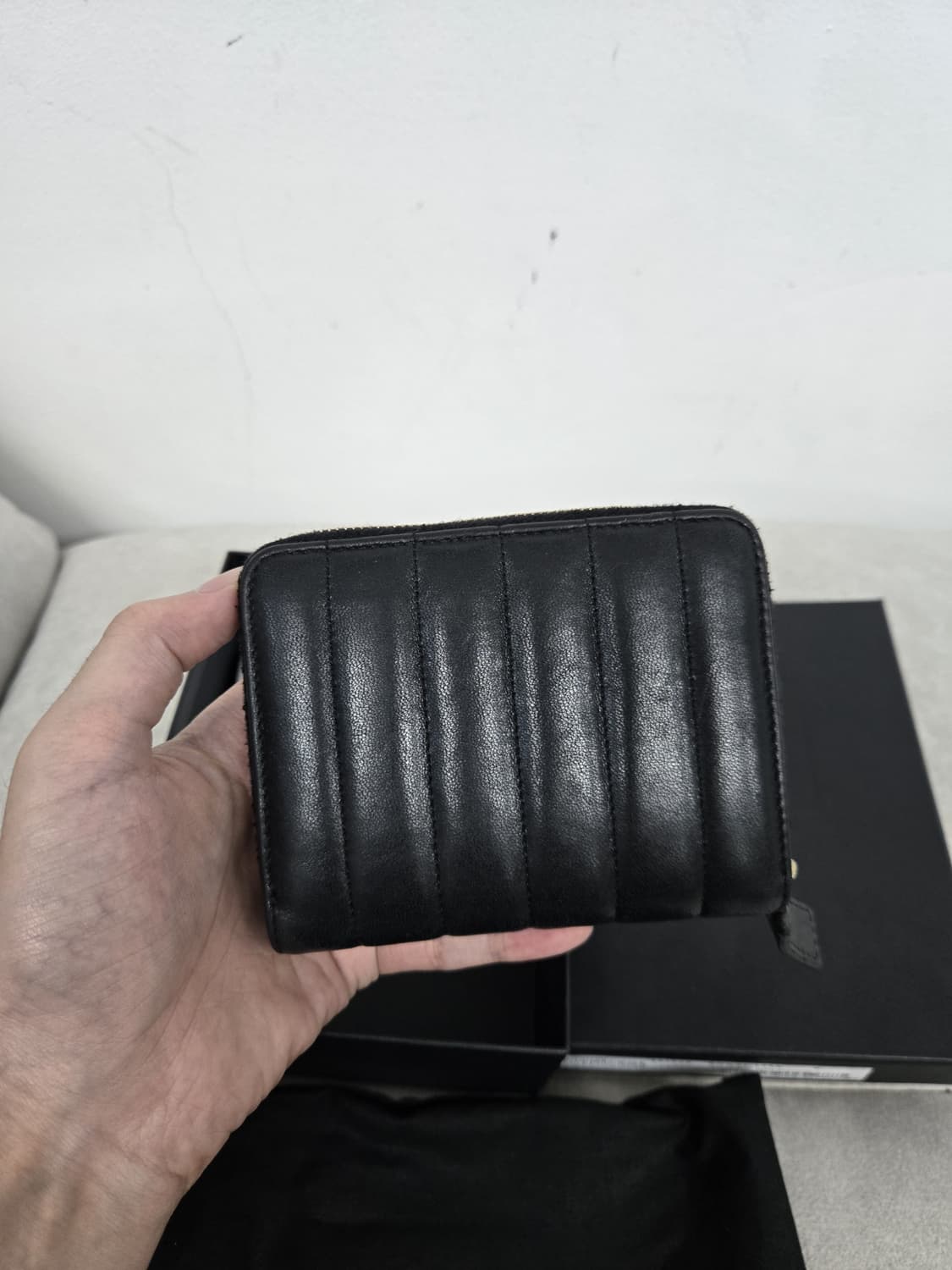 [보증서 정품]입생로랑 가비 반지갑 상품이미지2