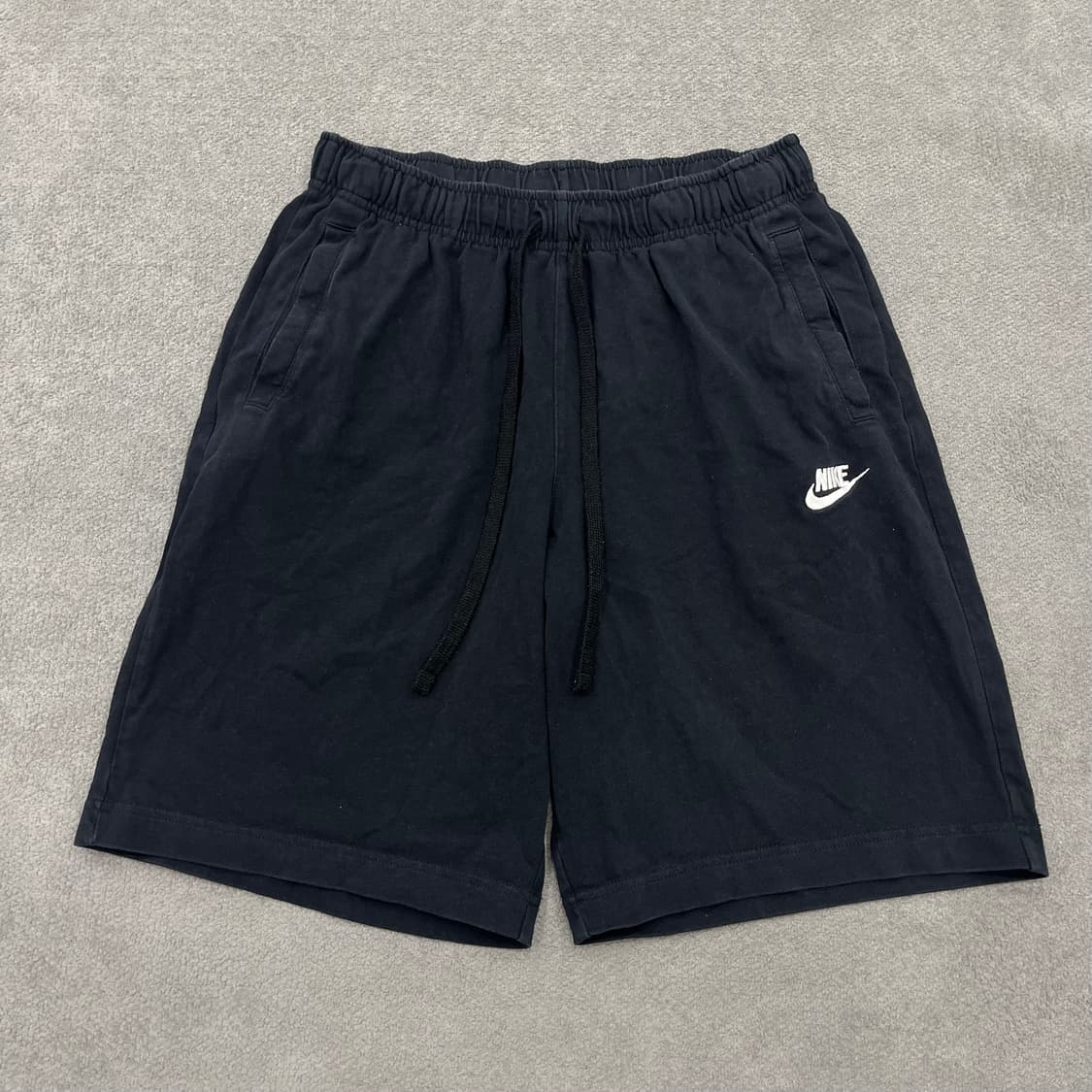 L 나이키 블랙 반바지 상품이미지1