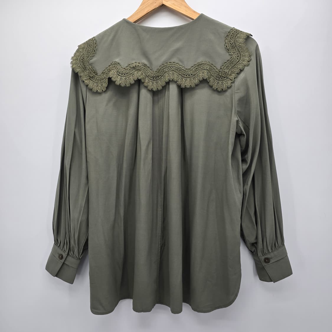 The AtG 레이스 칼라 레이온 혼합 블라우스 [B20545] 상품이미지6