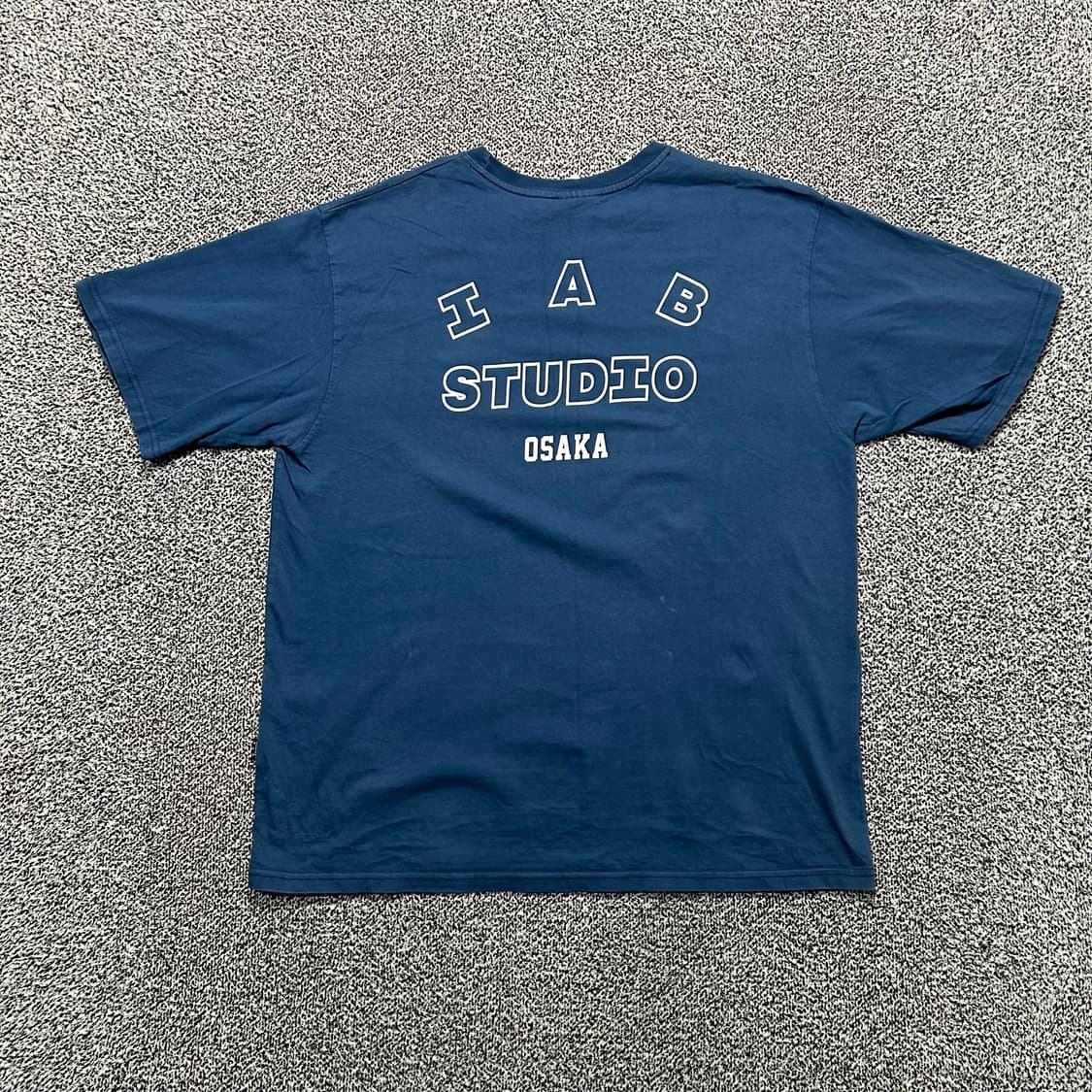 아이앱 스튜디오(I.A.B STUDIO)오사카 네이비 반팔티 상품이미지6