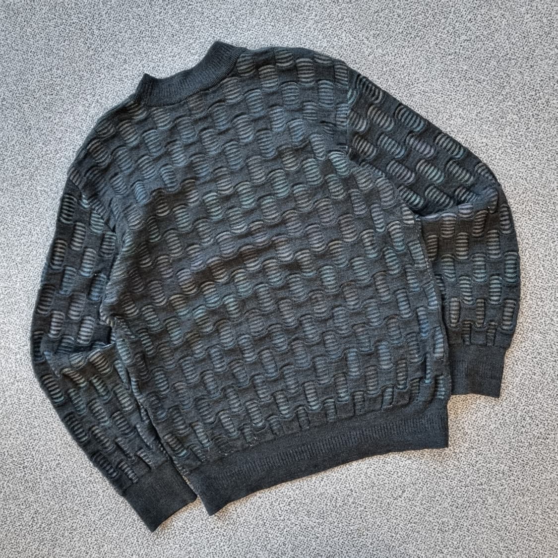 레드옥스 패턴 니트 스웨터 상품이미지4