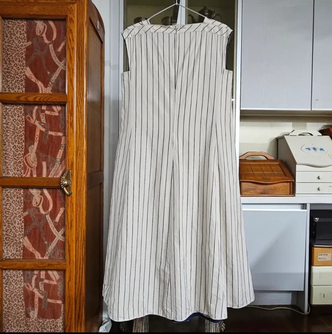 55)정품] 랑방컬렉션 스트라이프 민소매 원피스 (82-94-160) 상품이미지2