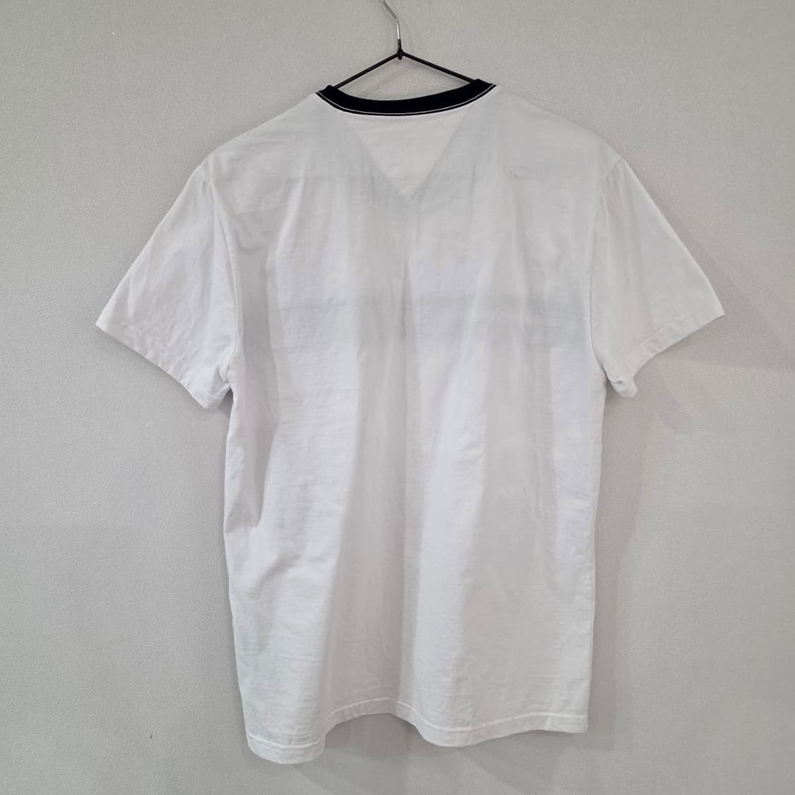 타미힐피거 흰색 로고 포인트 반팔티 S 상품이미지7