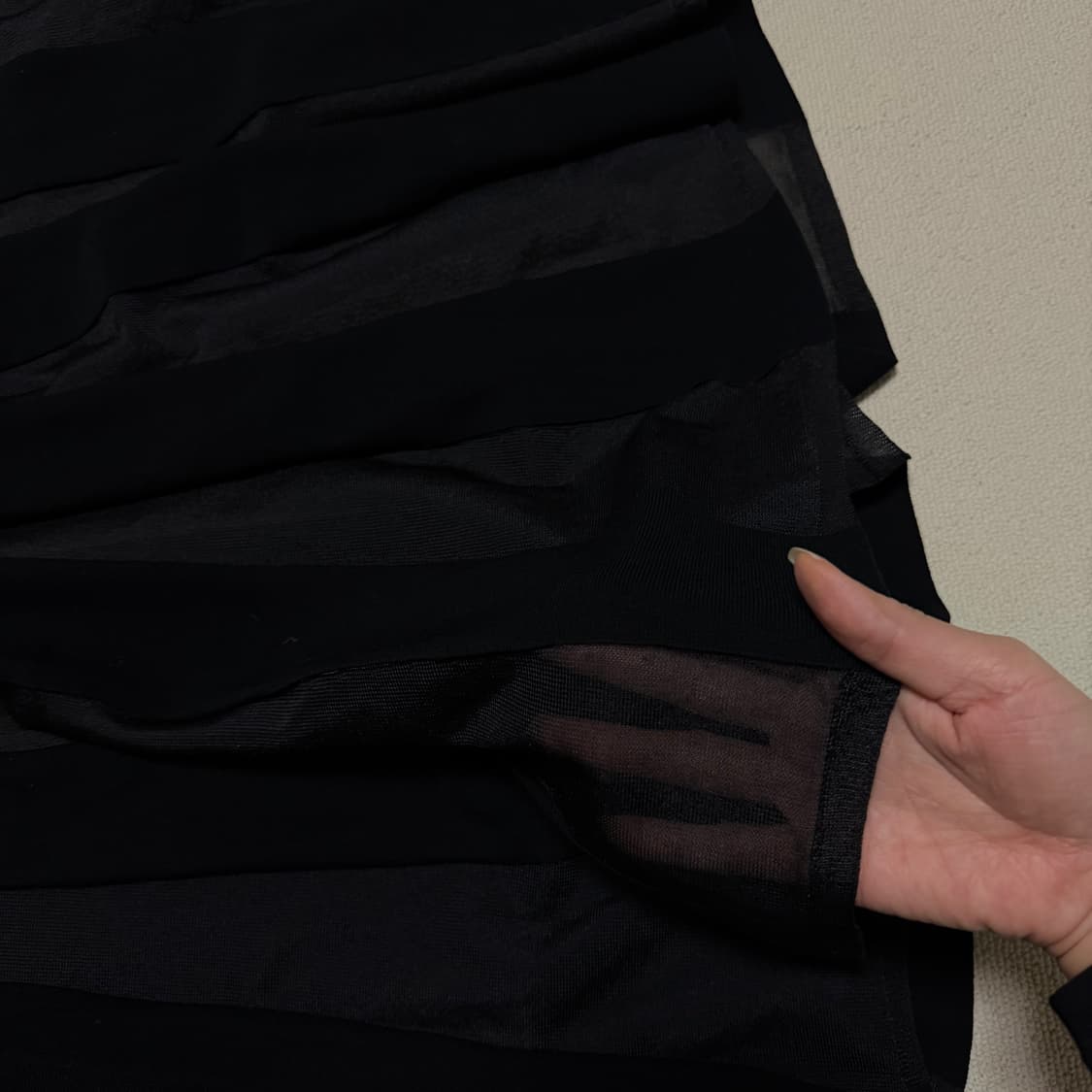 COS 블랙 시스루 롱드레스 상품이미지5