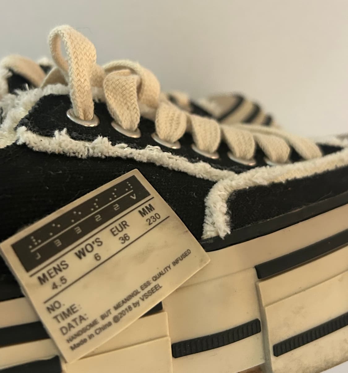 엑스베젤 펑첸완 콜라보 스니커즈 230 상품이미지4