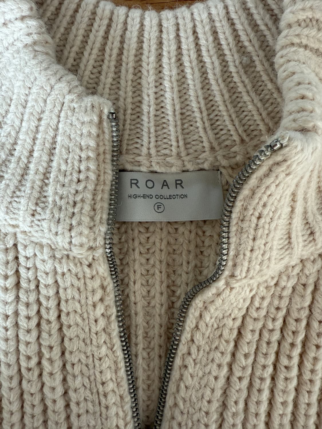 Pre owned 울 블렌딩 니트집업 상품이미지4