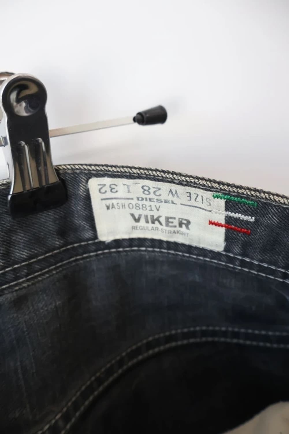 Diesel Viker Dirty Wash Jeans 상품이미지8