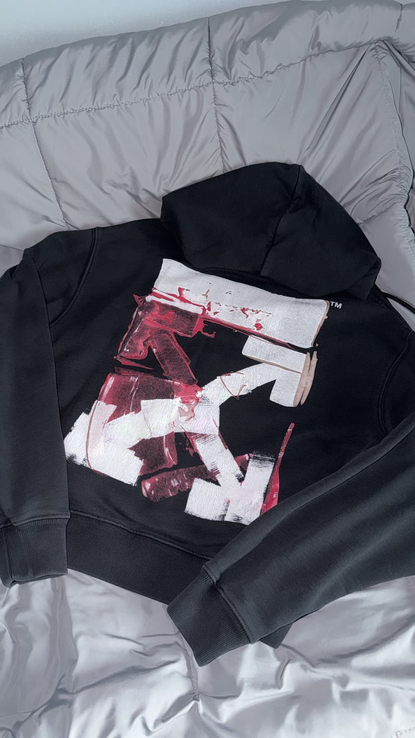 오프화이트 아크릴릭 후드티 상품이미지1