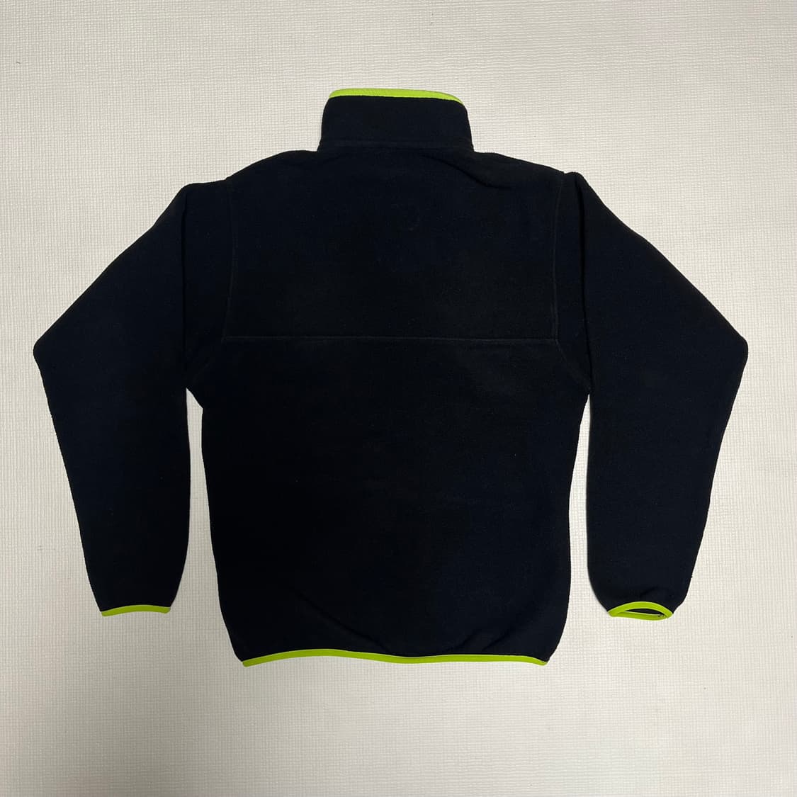 파타고니아 신칠라 블랙/네온 상품이미지2