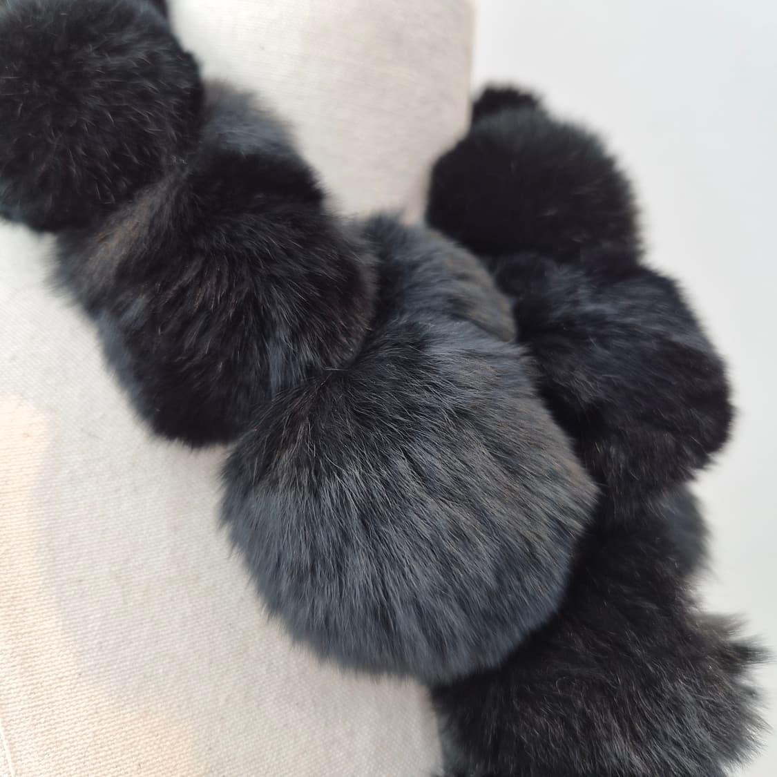 블랙 리얼 렉스 토끼퍼 폼폼 머플러 상품이미지6