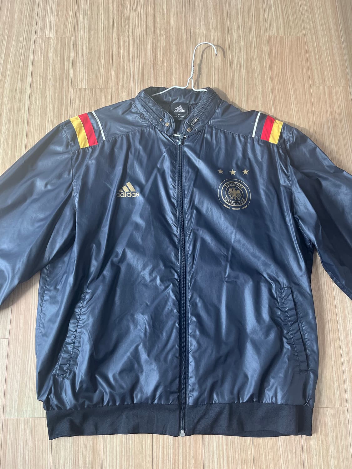 아디다스 독일 국대 바람막이 상품이미지1