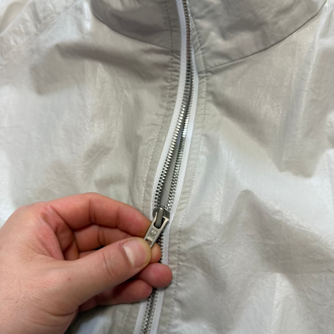 마땡킴 빅로고 코팅 바람막이 자켓 상품이미지3