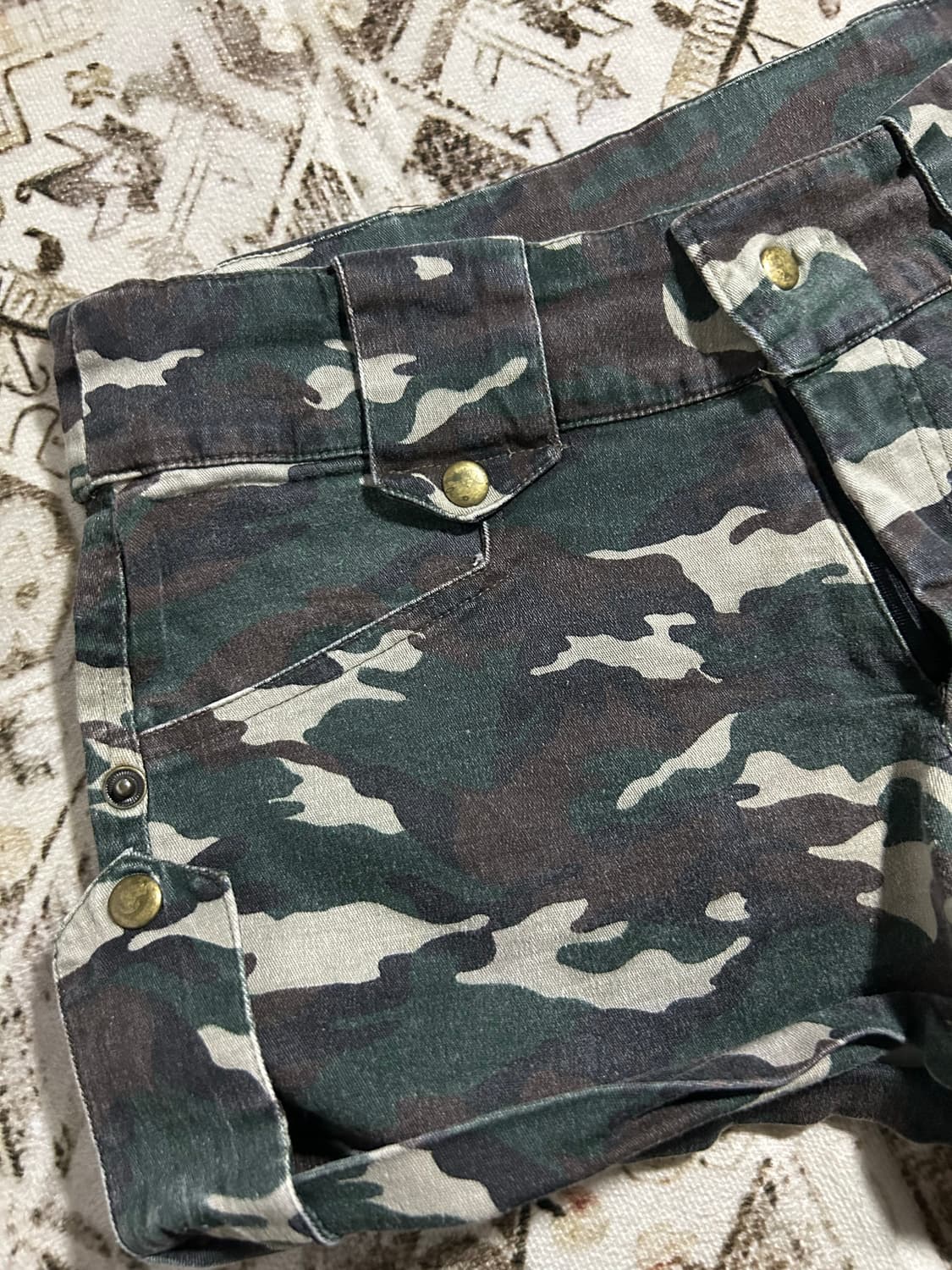 camo y2k strap detailed shorts 상품이미지5