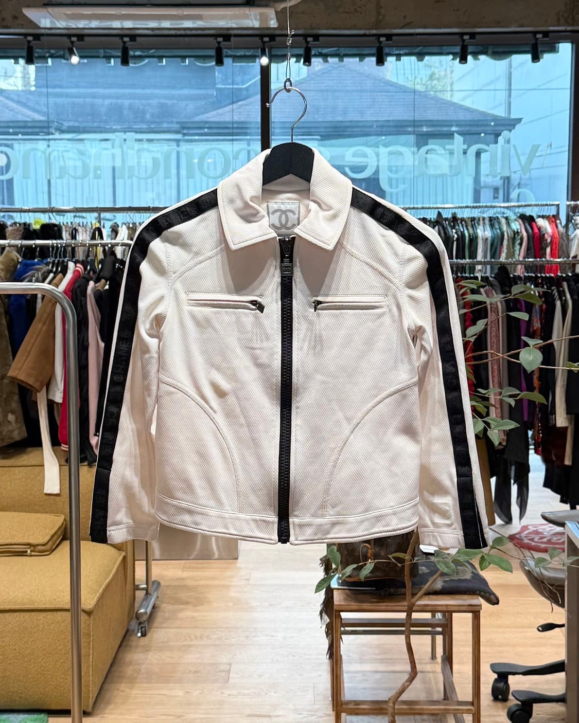 샤넬 스포츠 라이트핑크 라인 자켓  상품이미지1