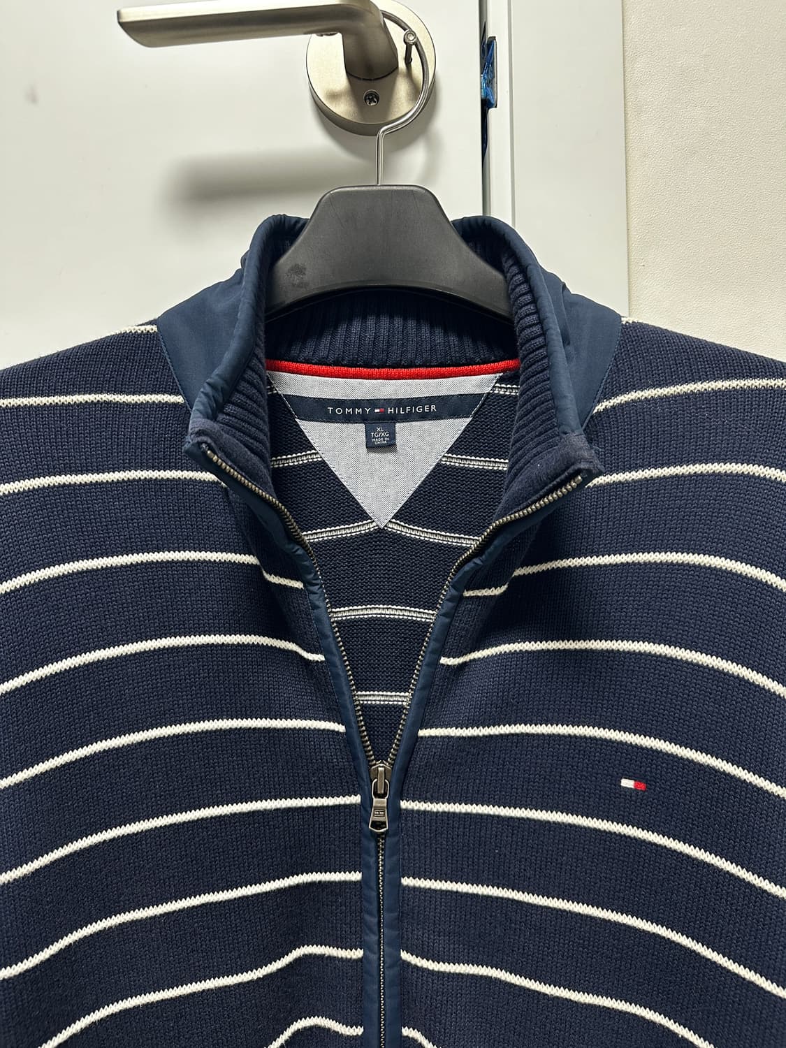 타미힐피거 스트라이프 남성 니트 집업 상품이미지3
