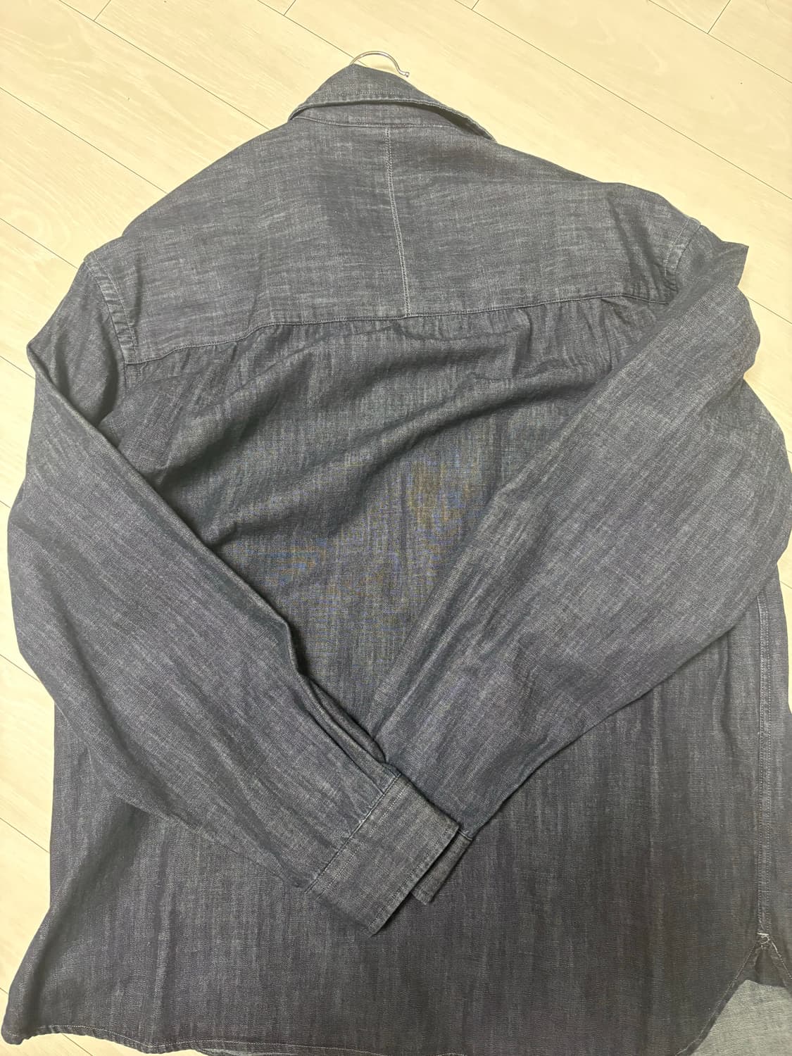 인더로우 워시드 데님 셔츠 블루 블랙 3사이즈 상품이미지3