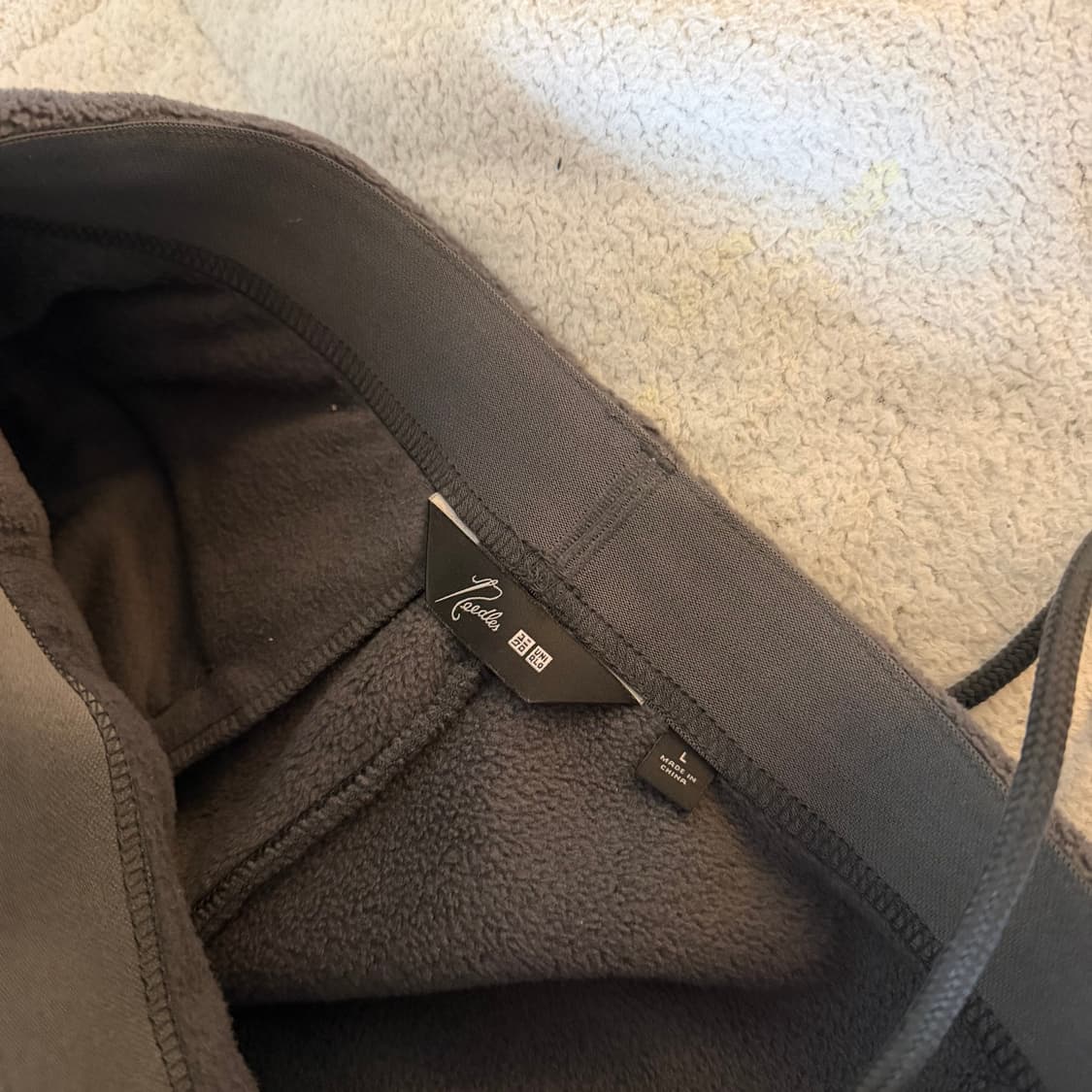 [L] 유니클로 x 니들스 플리스 와이드 팬츠 롱거 렝스 다크 그레이 상품이미지2