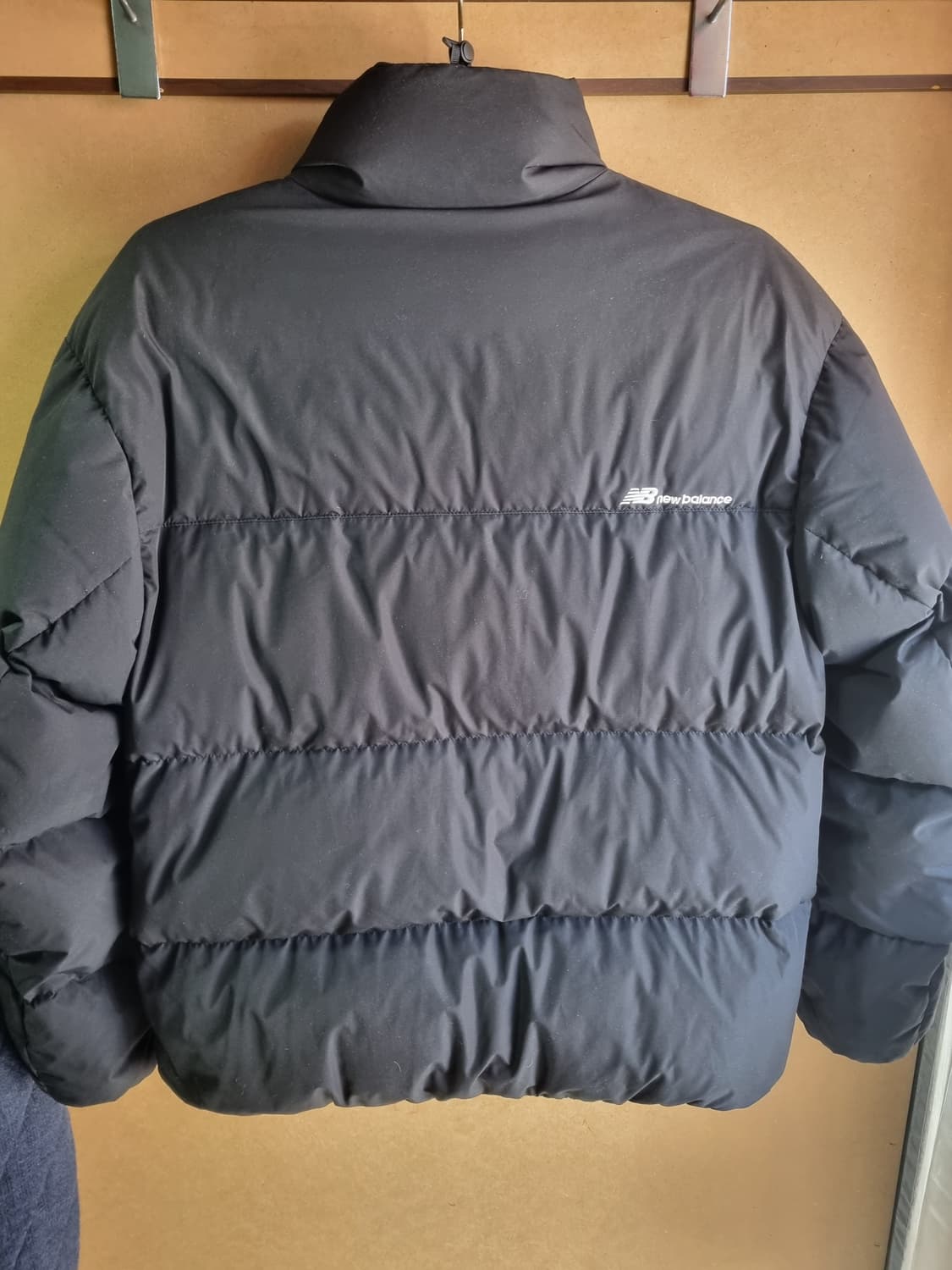 뉴발란스 공용 구스 숏패딩  상품이미지2