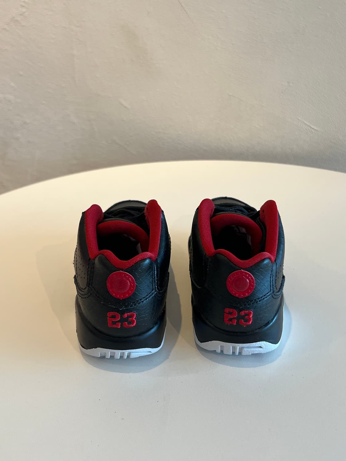 (160) 조던 9 레트로 로우 BT (833906-001) 상품이미지4