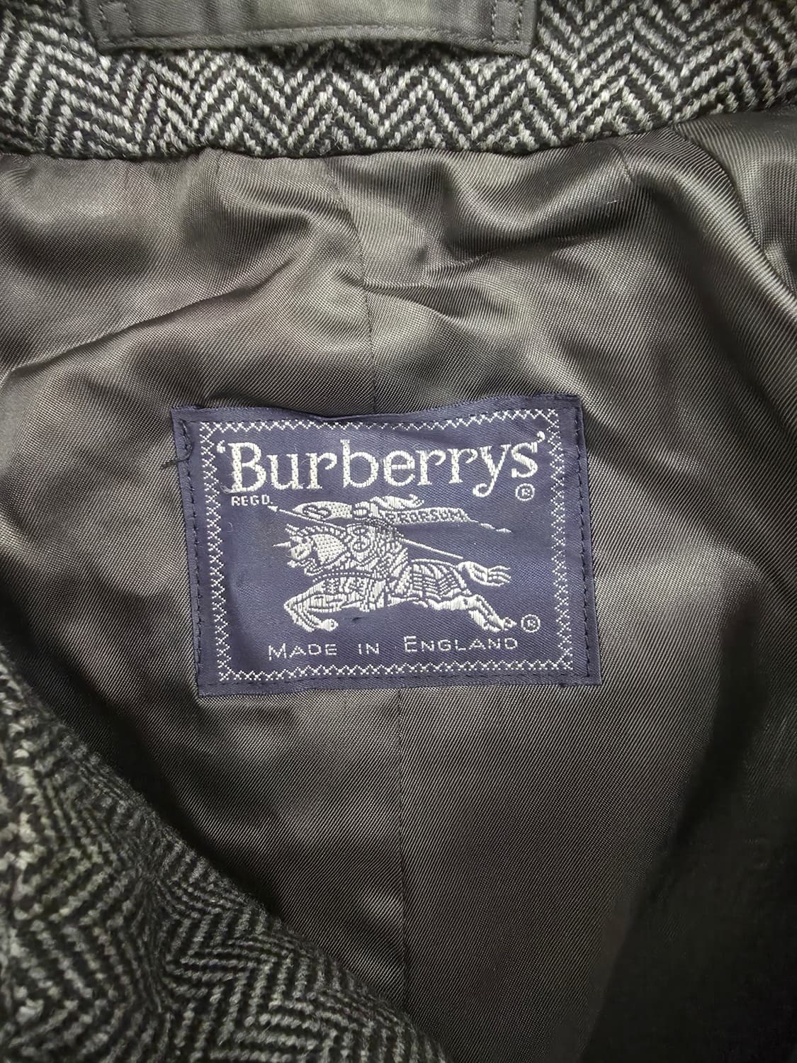 버버리 헤링본 트위드 코트 상품이미지3