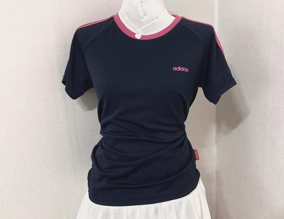 아디다스 네이비 티셔츠 L 빈티지 상품이미지1