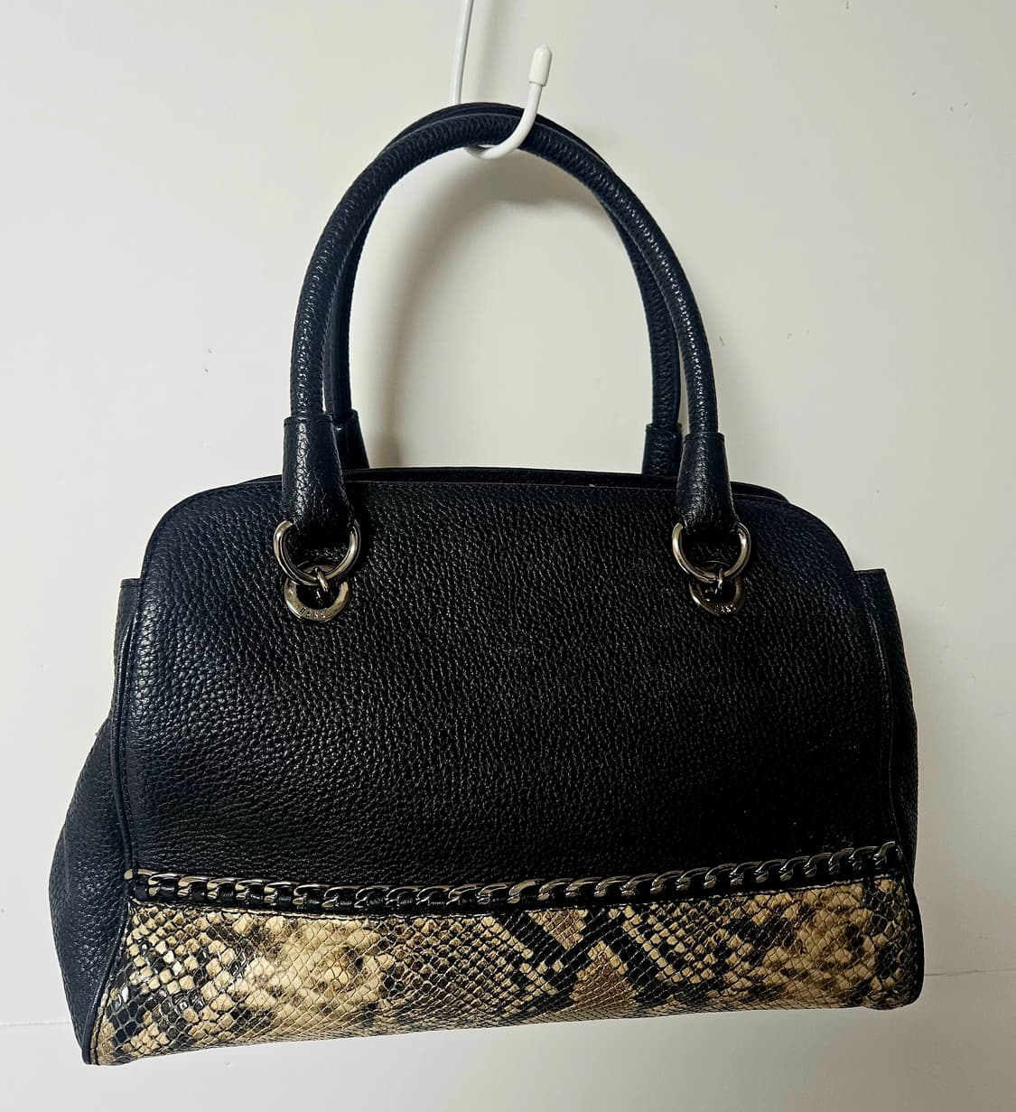 닥스 DAKS 가죽 핸드백 (블랙/파이톤 배색) 상품이미지2