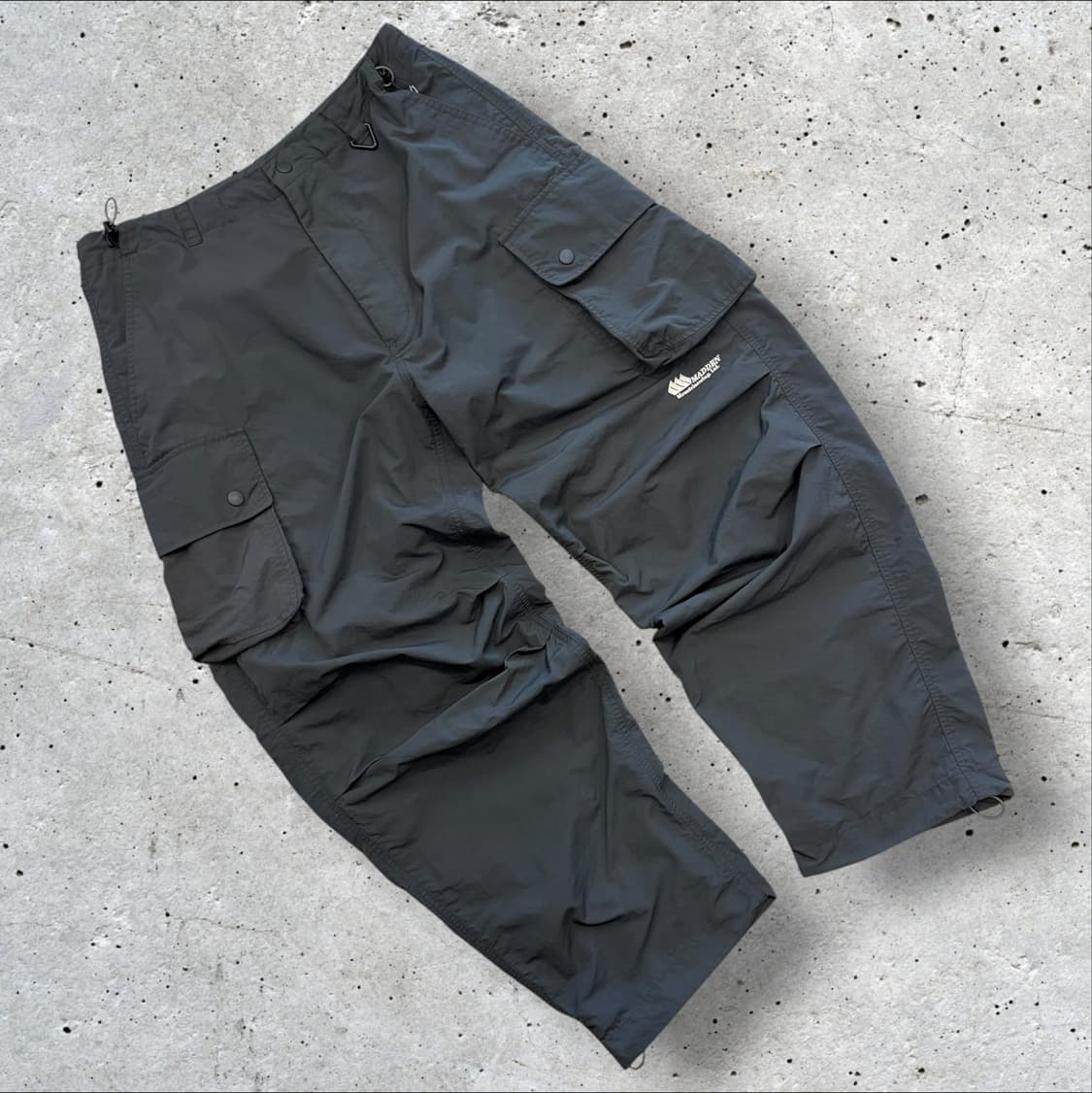[M] MADDEN 매든 나일론 카고 팬츠 그레이 D459 상품이미지1