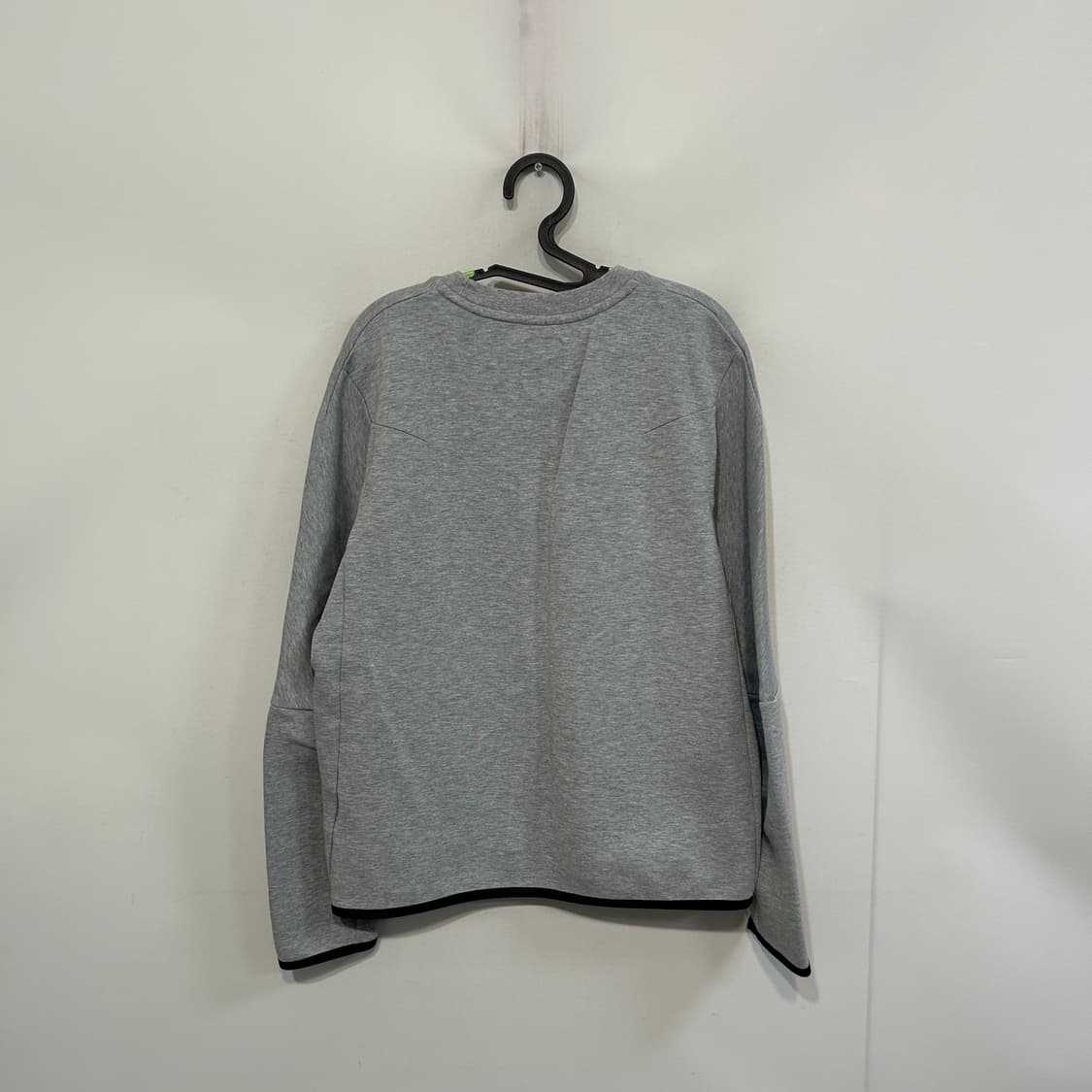 나이키 남성 테크팩 맨투맨 100 상태최상 상품이미지3