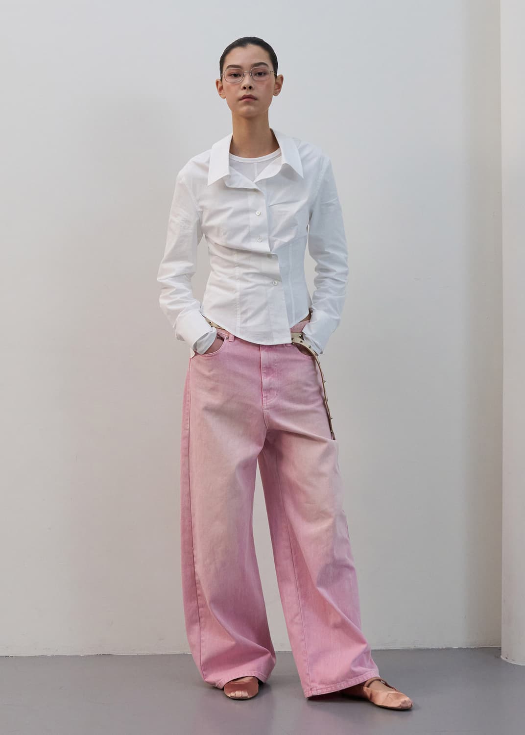 UNBALANCED BUTTON SHIRT (WHITE) 상품이미지1