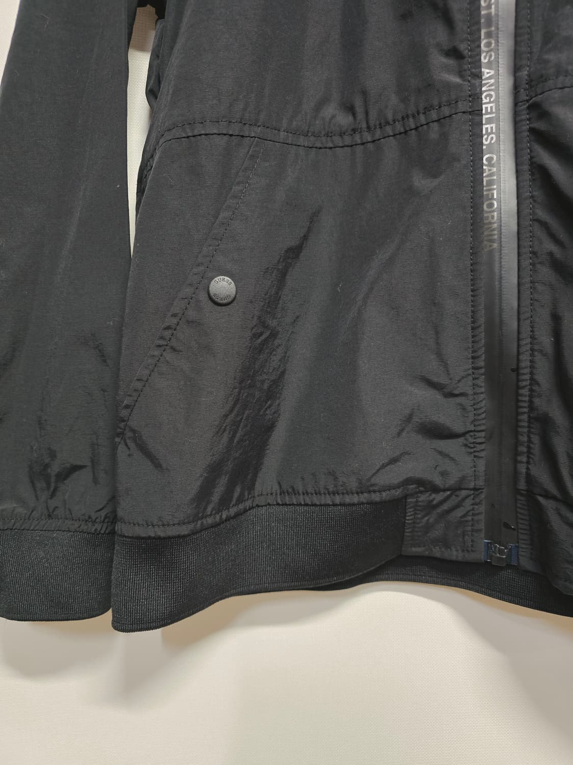 게스  블랙 봄버 자켓 상품이미지3