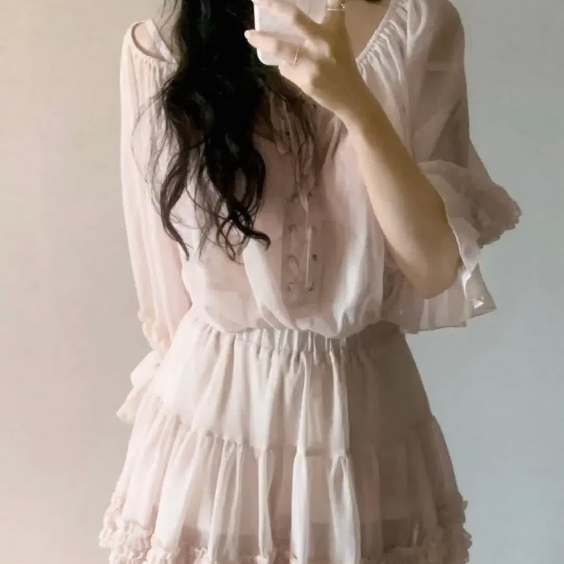 피네 로잘린느 러플 투피스 원피스 상의 상품이미지1