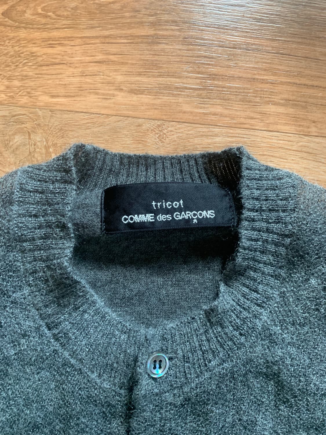 꼼데가르송 라운드넥 케시미어 모헤어 가디건 상품이미지2