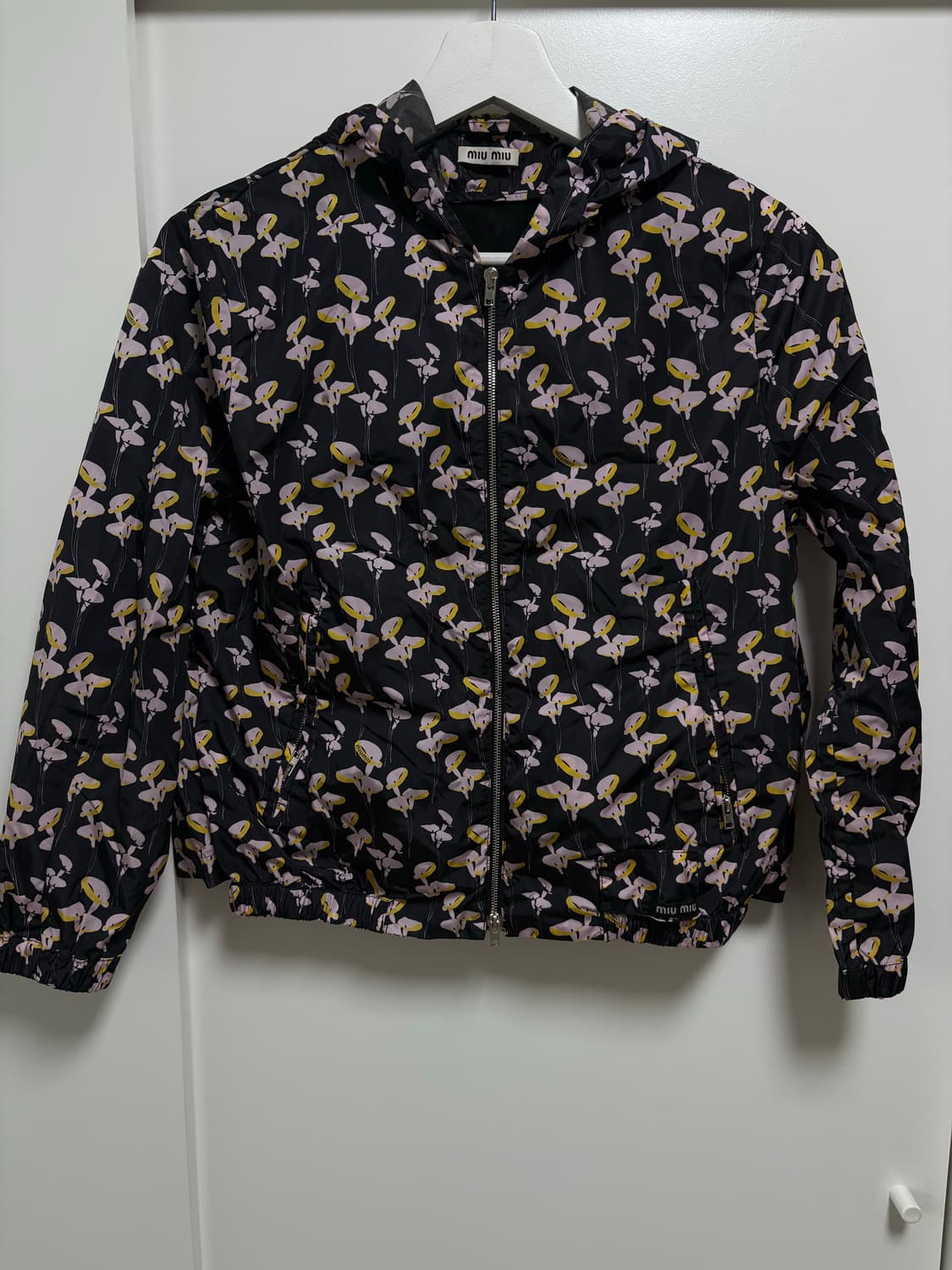 미우미우 바람막이 상품이미지1